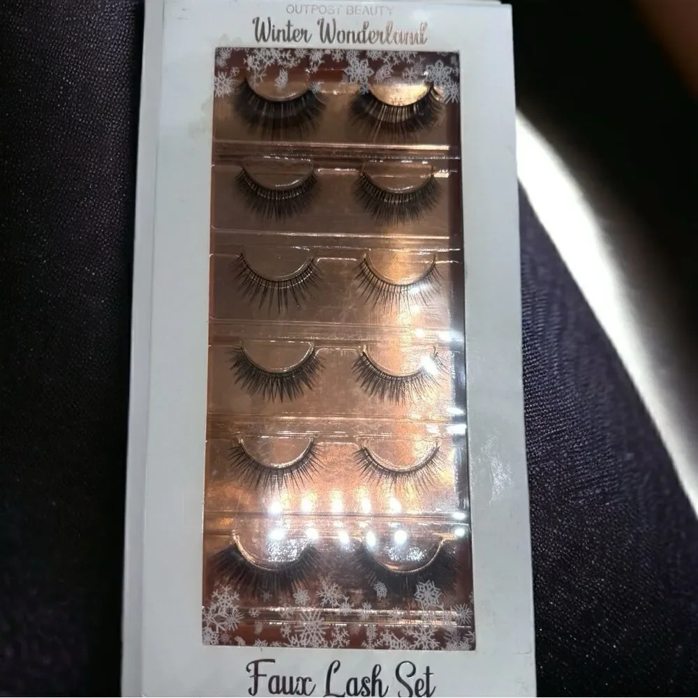 EYELASHES Set - 6 pairs l NIB